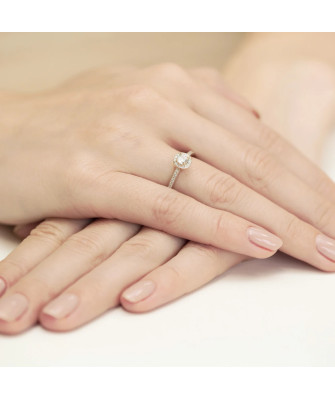 14k Gold Ring with 0.15ct Brilliant Diamond