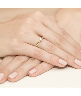 14k Gold Ring with 0.09ct Brilliant Diamond