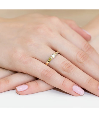 Złoty Pierścionek 14k z diamentem brylant 0,12ct