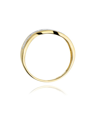 14k Gold Ring with 0.06ct Brilliant Diamond