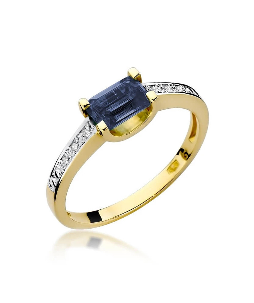 14k Gold Ring with 0.60ct Sapphire Diamond