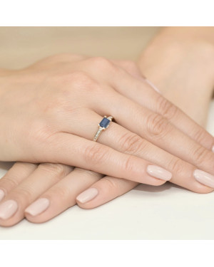 14k Gold Ring with 0.60ct Sapphire Diamond