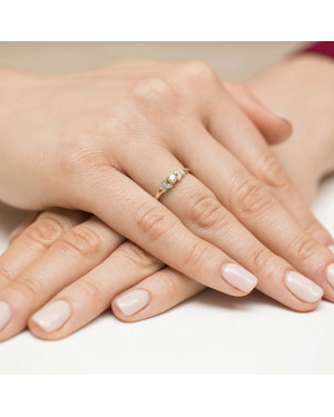 14k Gold Ring with 0.10ct Brilliant Diamond