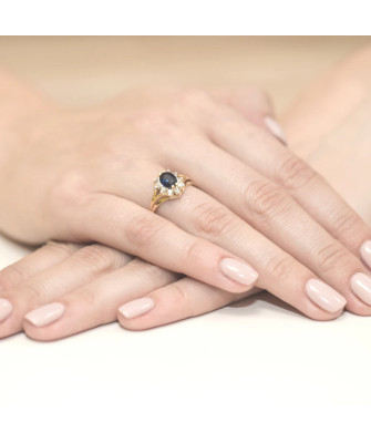 14k Gold Ring with 0.90ct Sapphire Diamond