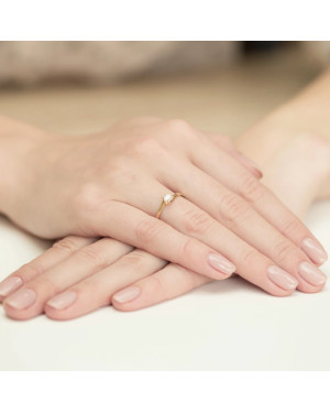 14k Gold Ring with 0.10ct Brilliant Diamond