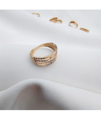 Wide ring band with stones 8k