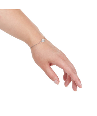 Silver bracelet with a clover