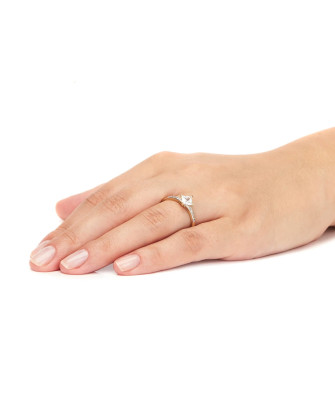 Engagement ring with a large stone