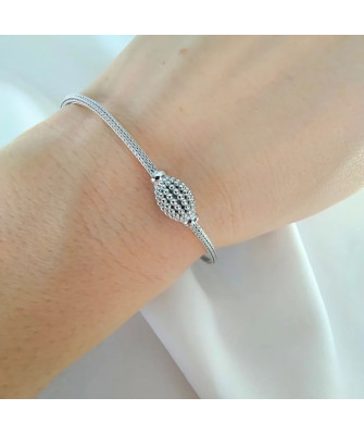 Silver bracelet with barrel