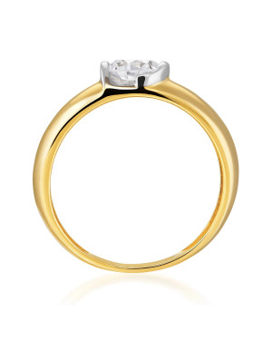 Ring with a large stone 8k