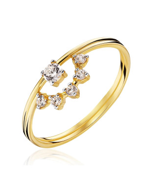 Gold ring 8k with cubic zirconia