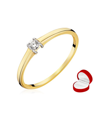 Delicate engagement ring with zirconia