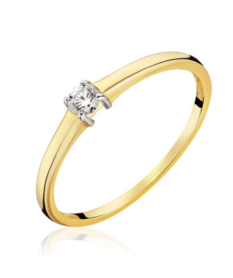 Delicate engagement ring with zirconia