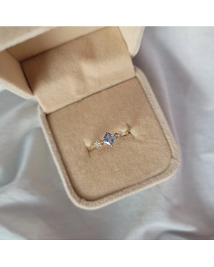Blue cubic zirconia gold ring