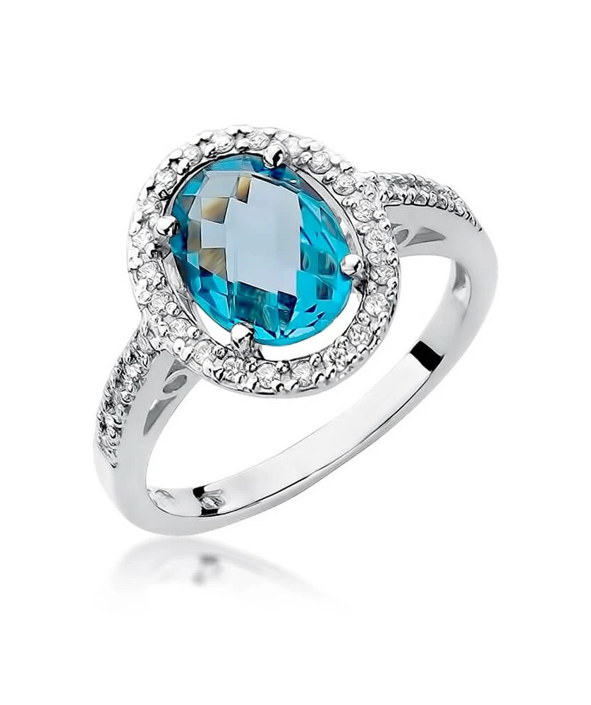 Ring with topaz white gold