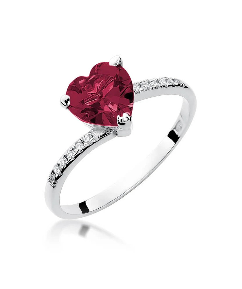 Ruby ring white gold