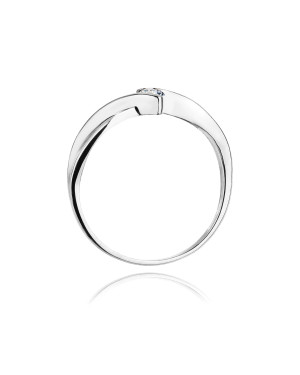 White gold ring with 0.10ct diamond