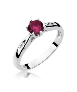 Engagement ring with 0.60ct ruby