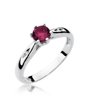 Engagement ring with 0.60ct ruby