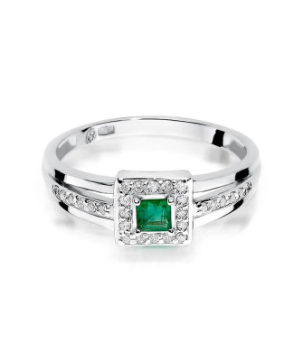Emerald ring white gold