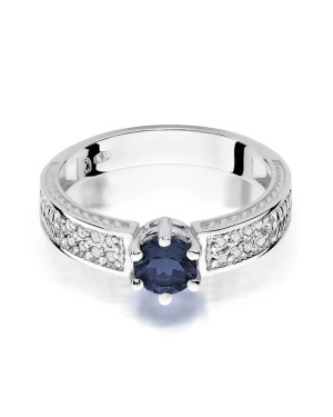 Ring with sapphire and diamonds white gold