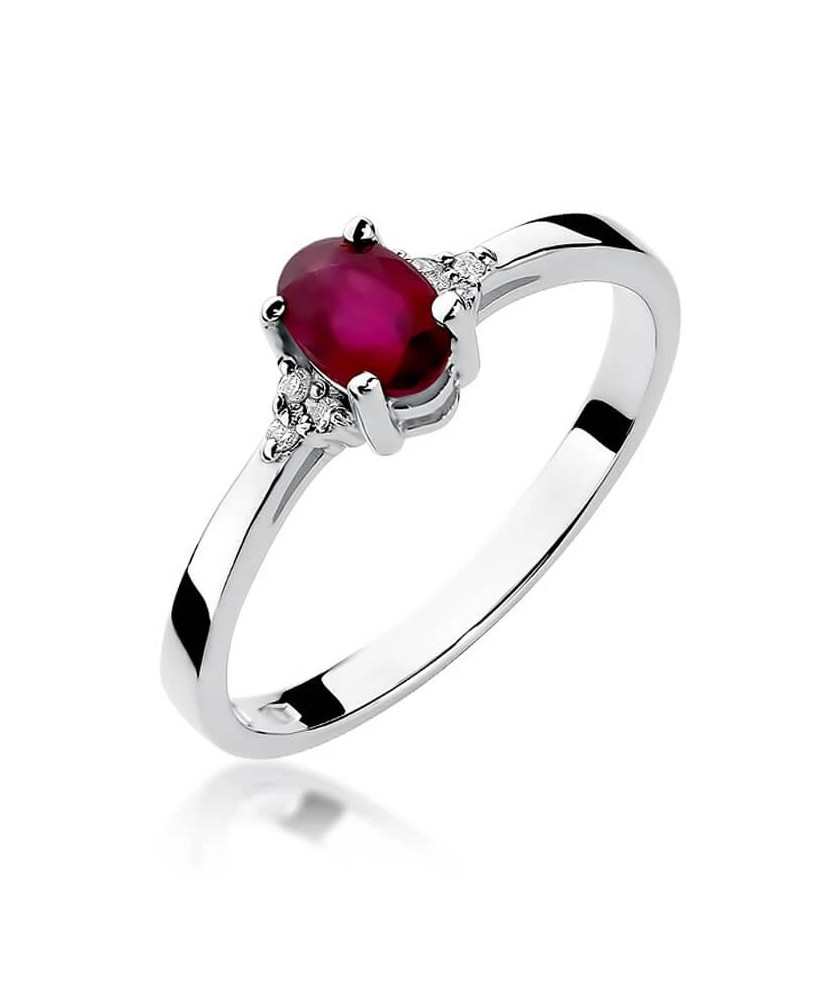 Gold ring with ruby white gold