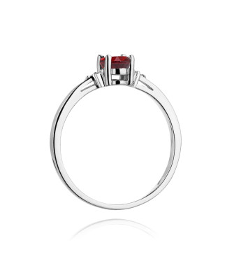 Gold ring with ruby white gold