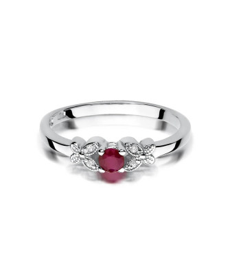 Gold ring with ruby white gold