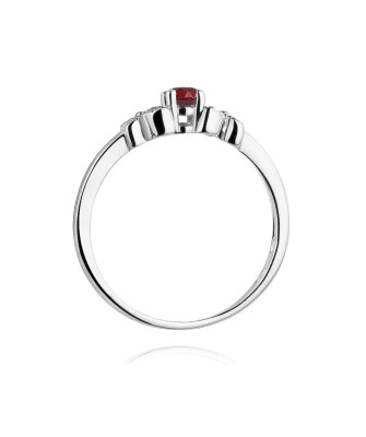 Gold ring with ruby white gold