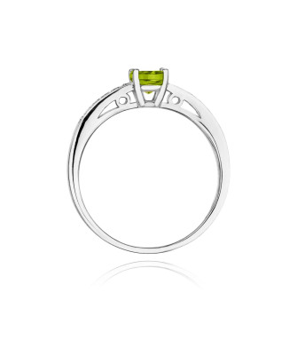 Gold ring with peridot white gold 0.60ct