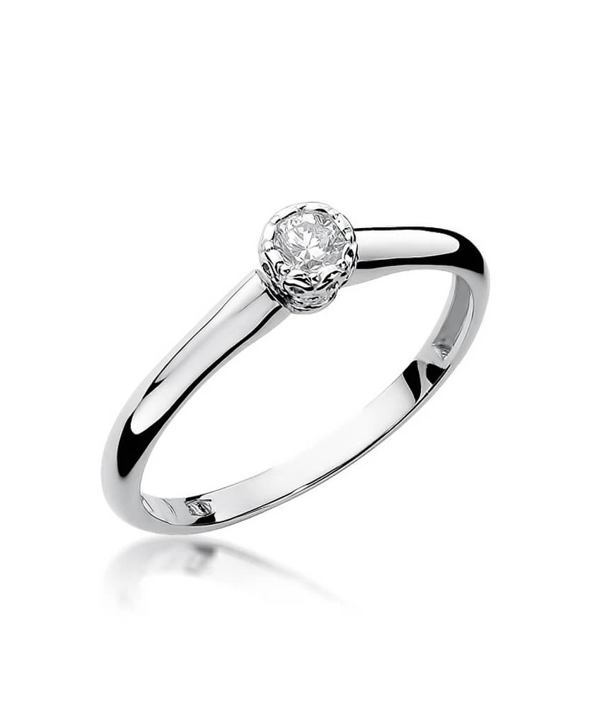 Engagement ring with a 0.13ct diamond
