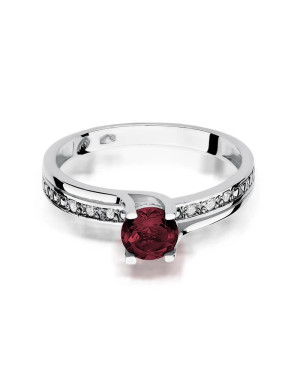 Gold ring with garnet white gold 0.60ct