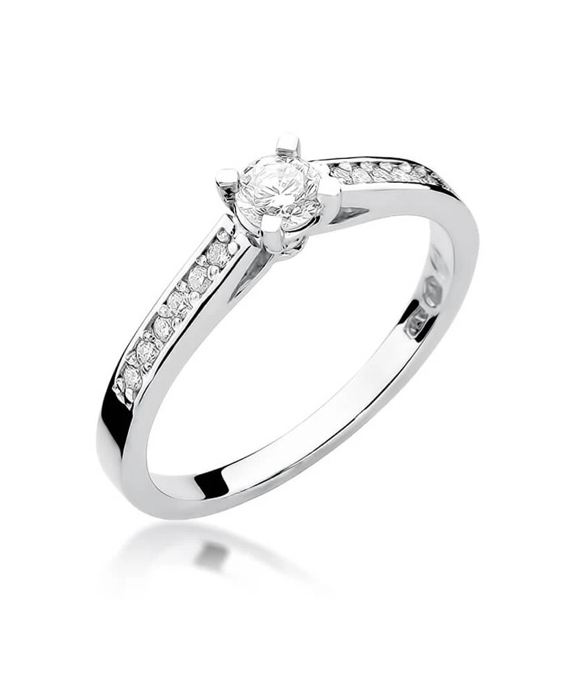 Pierścionek z białego złota diamenty 0,36ct