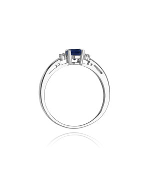 Engagement ring with sapphire white gold