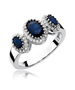 Ring with sapphire white gold