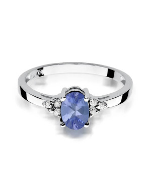 Gold ring with tanzanite white gold
