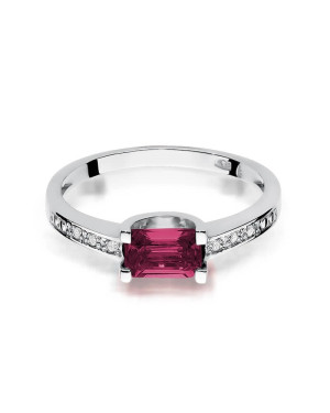 Gold ring with ruby white gold