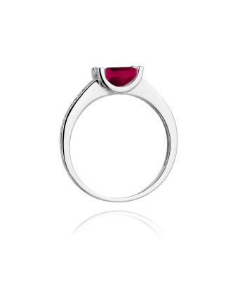 Gold ring with ruby white gold