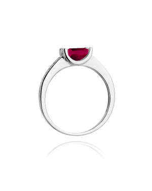 Gold ring with ruby white gold