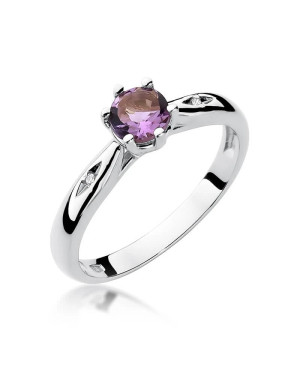 Engagement ring with amethyst white gold