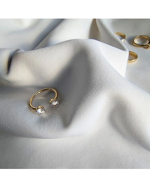 Gold ring 8k with cubic zirconia
