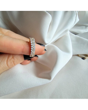 Gold ring 8k zircon stones