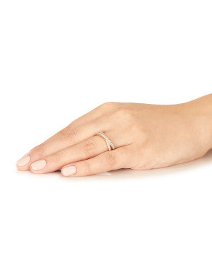 Gold ring 8k interwoven with stones