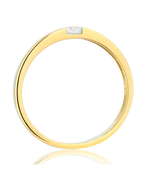 14k gold ring with zirconia