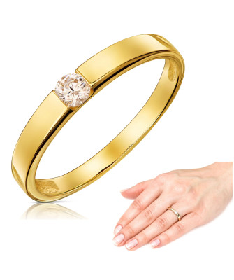 14k gold ring with zirconia