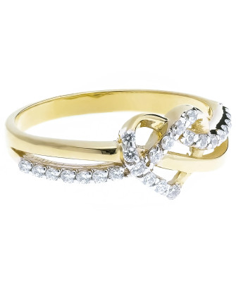 Engagement ring with heart 14k with cubic zirconia
