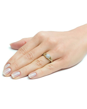 14k Gold Ring with Brilliant Centre Zirconia