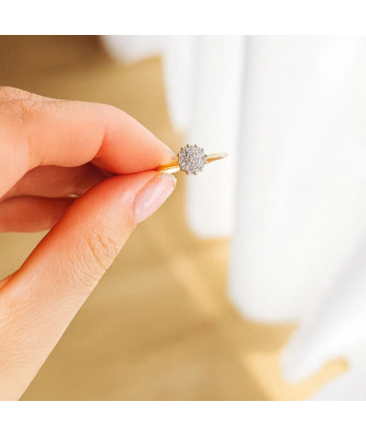 Engagement flower ring 14k zirconia