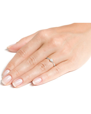 14k white gold flower ring