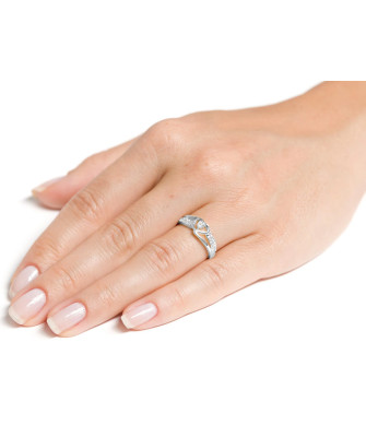 Silver ring heart cubic zirconia